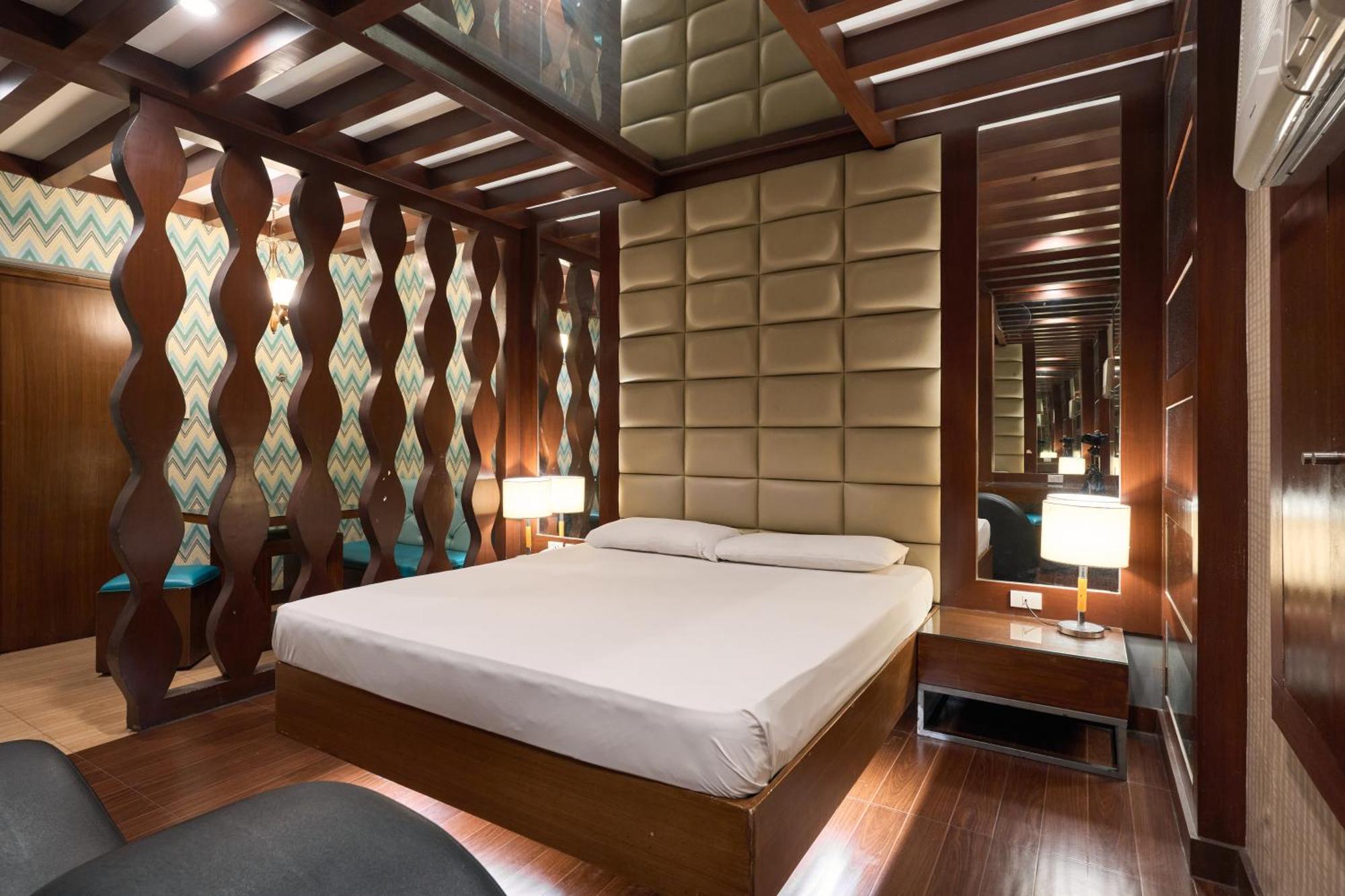 Victoria Court Malabon Otel Valenzuela Dış mekan fotoğraf