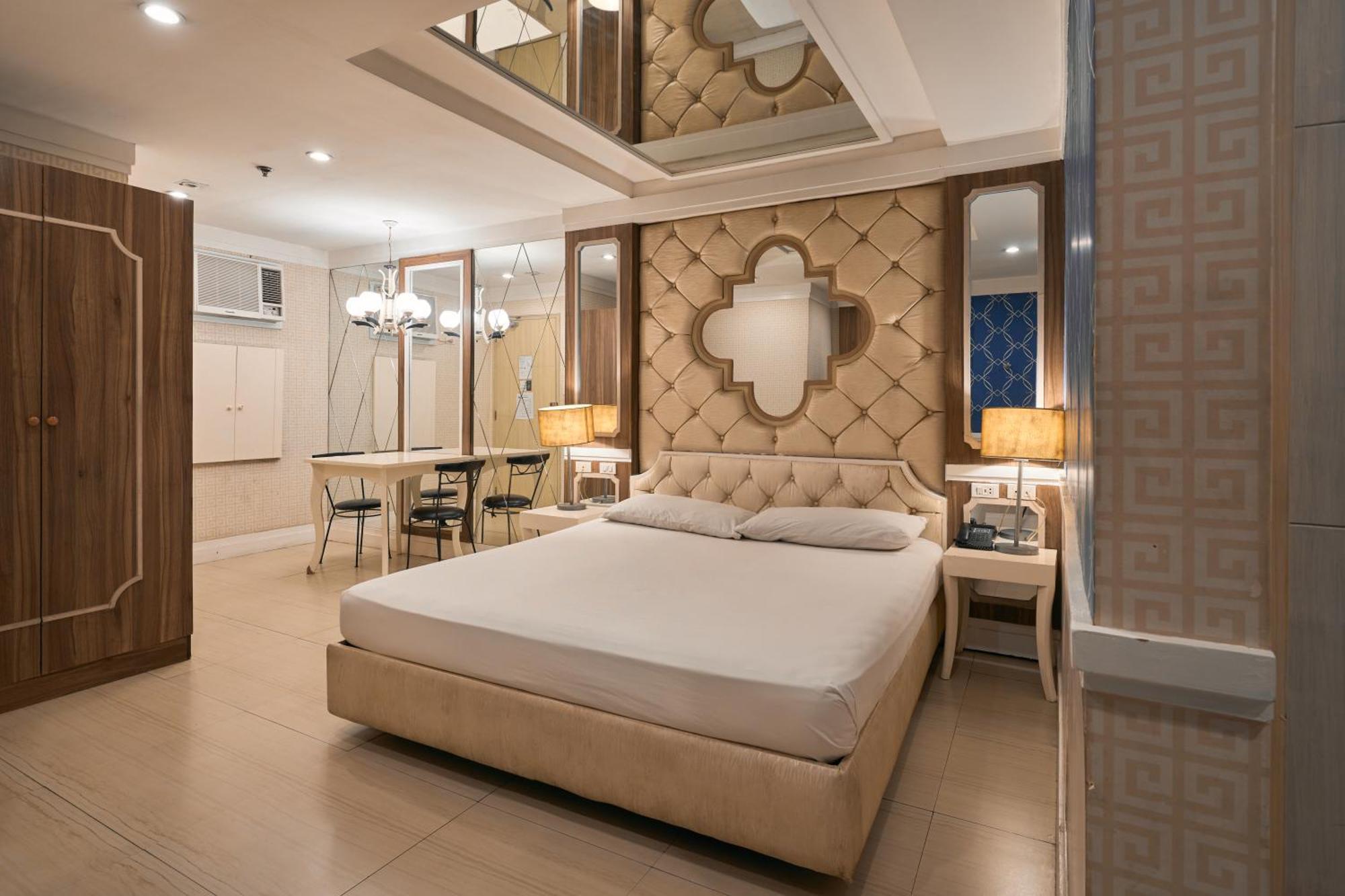Victoria Court Malabon Otel Valenzuela Dış mekan fotoğraf